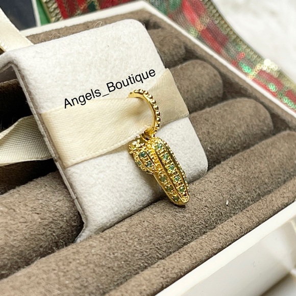 New Pandora Sparkling Desert Cactus Pendant, Gold-Plated - Picture 6 of 6